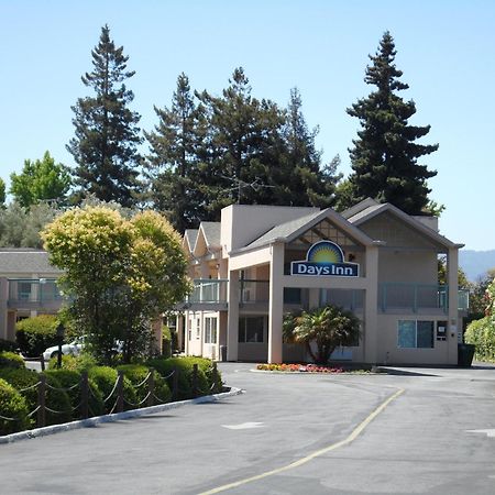 Days Inn By Wyndham Redwood City Dış mekan fotoğraf